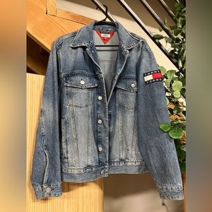 Tommy Hilfiger Oversized Trucker jean denim Jacket size S